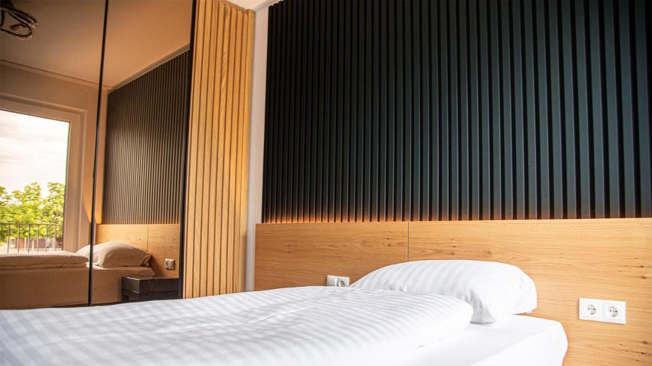 Rheinapart Hotel Und Boardinghouse ボルンハイム エクステリア 写真